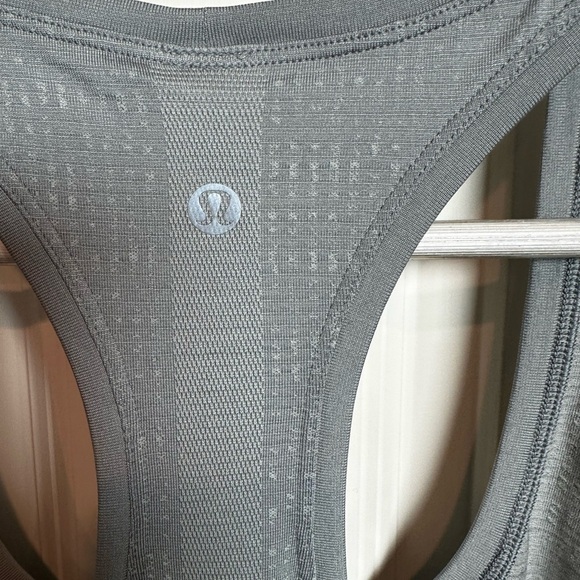 Lululemon Athletica Gray Tank Top - Picture 4 of 6
